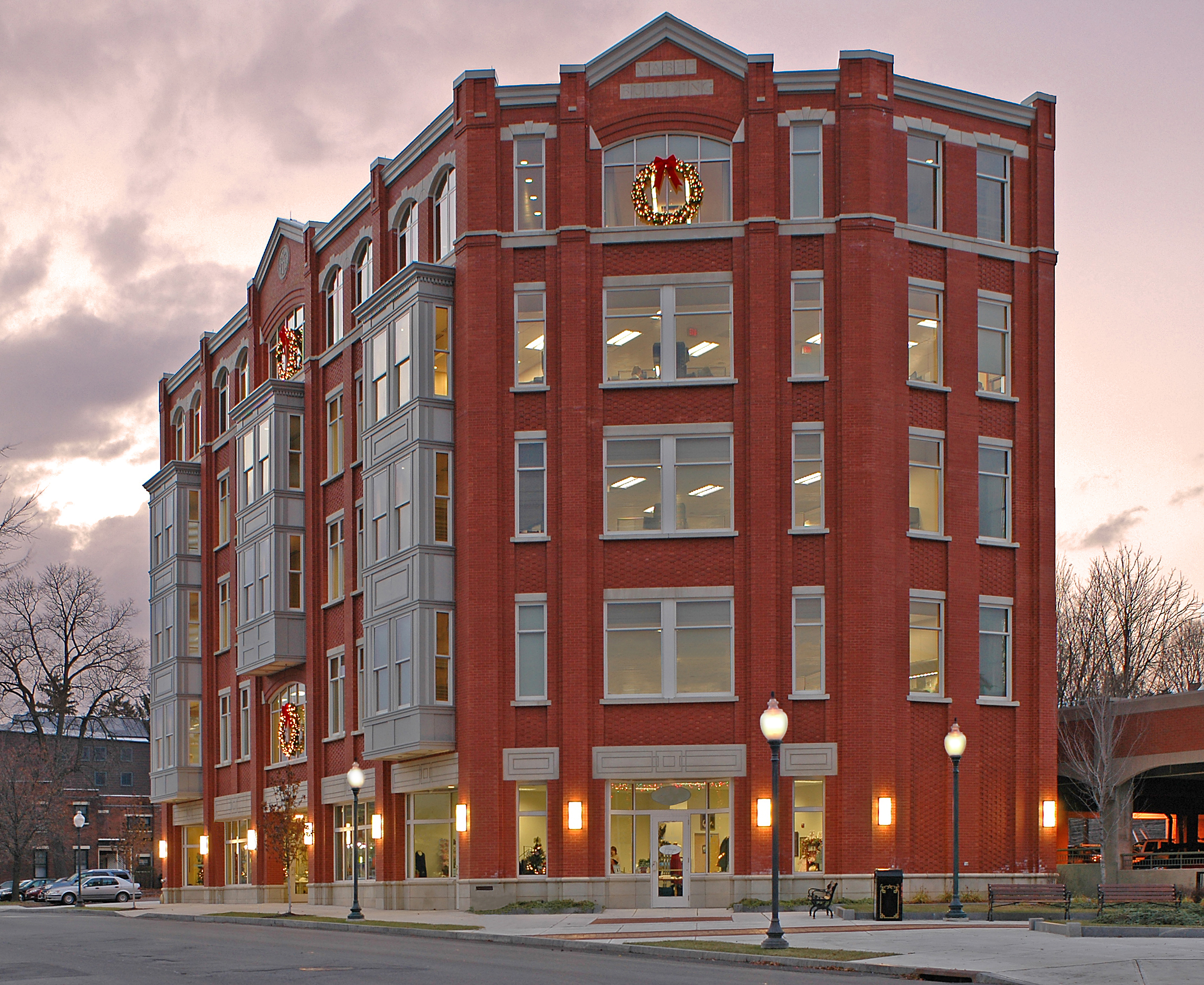 Mabee building.jpg